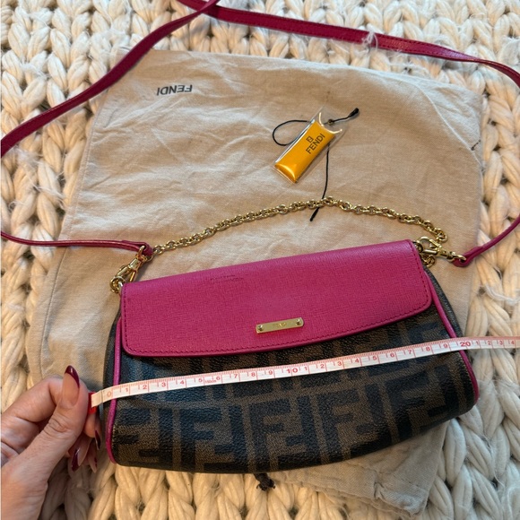 Authentic FENDI 2015 Zucca Pink cyclamin & Tobacco
Mini Pouch wt box and tags - Picture 9 of 16